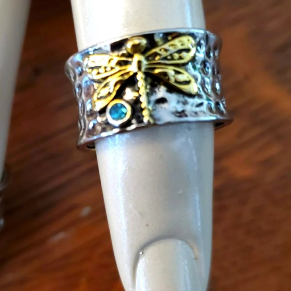 New silver alloy Band Dragonfly Jewel hammered Ring size 7